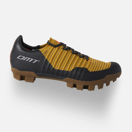ZAPATILLAS DMT GK1 (GRAVEL) BLACK/OCRA