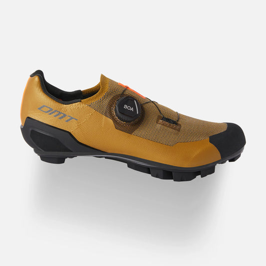 ZAPATILLAS DMT KM30 SHOES CAMEL/BLACK