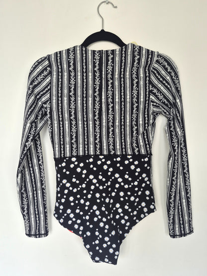 Entero - Voctorian Wall Adeline