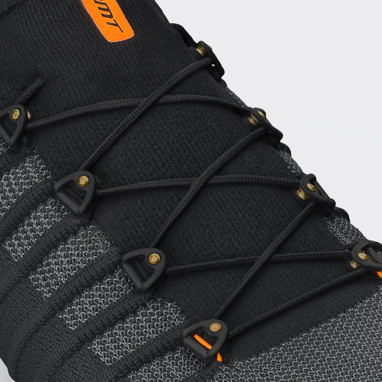 ZAPATILLAS DMT POGIS SUPERLIGHT - BLACK / GREY