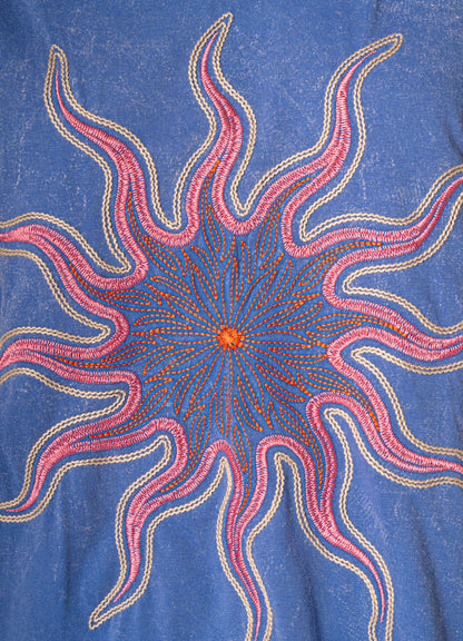 Camiseta - Cobalt Blue Azalea