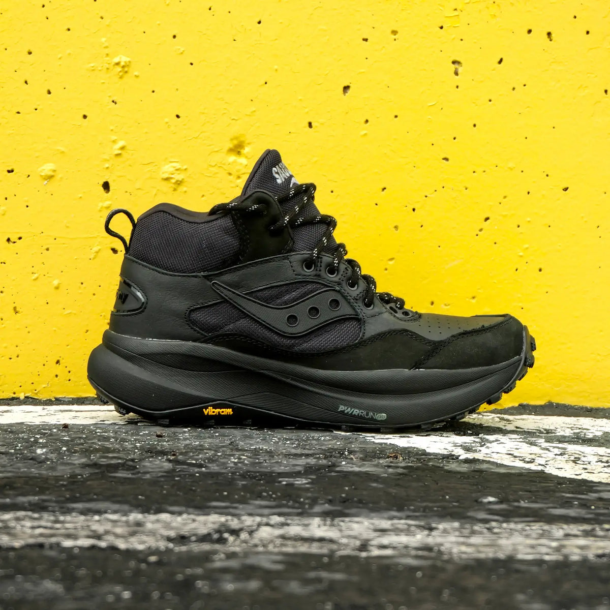 TREKKER LS - BLACK