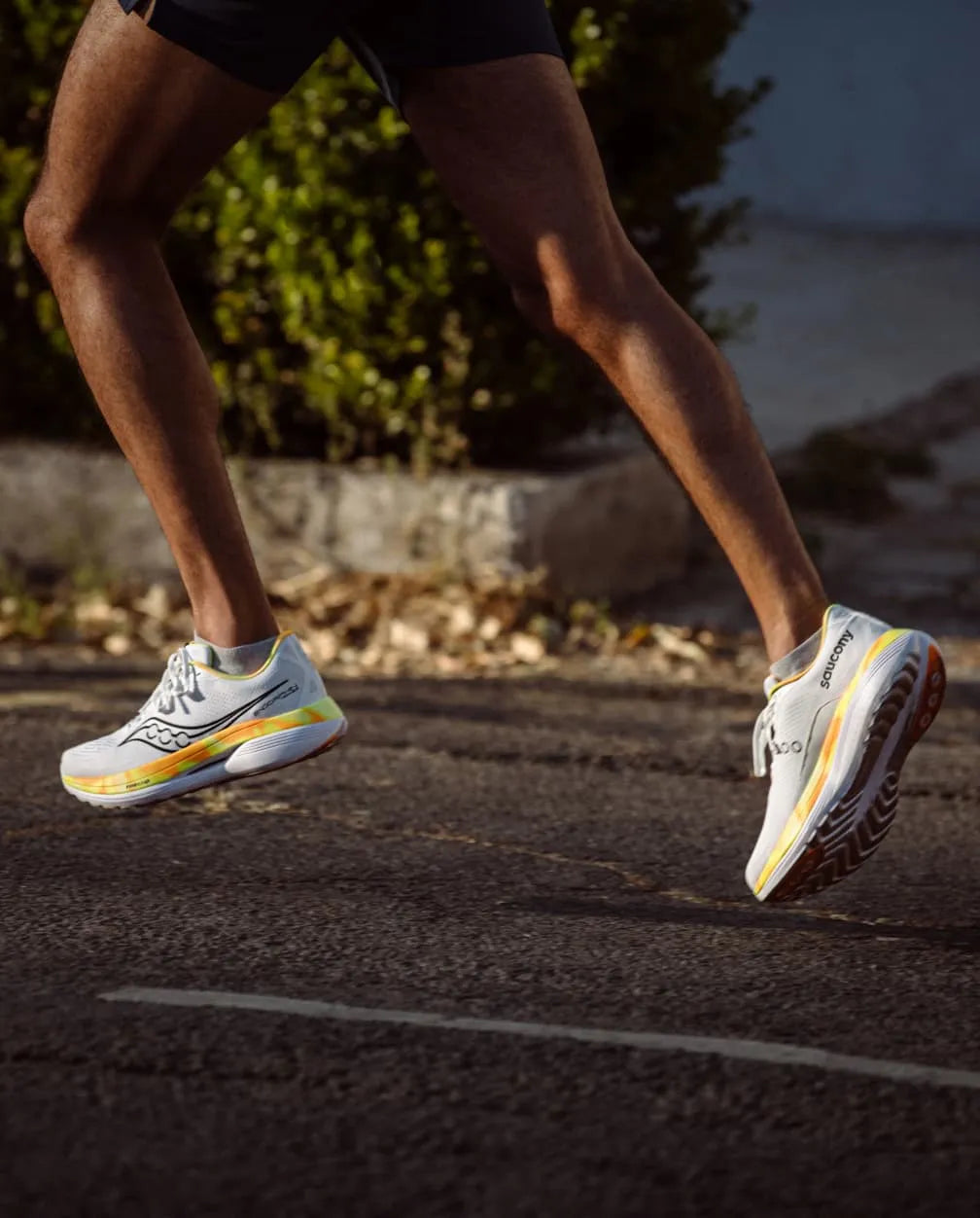 ENDORPHIN TRAINER - WHITE/BLACK